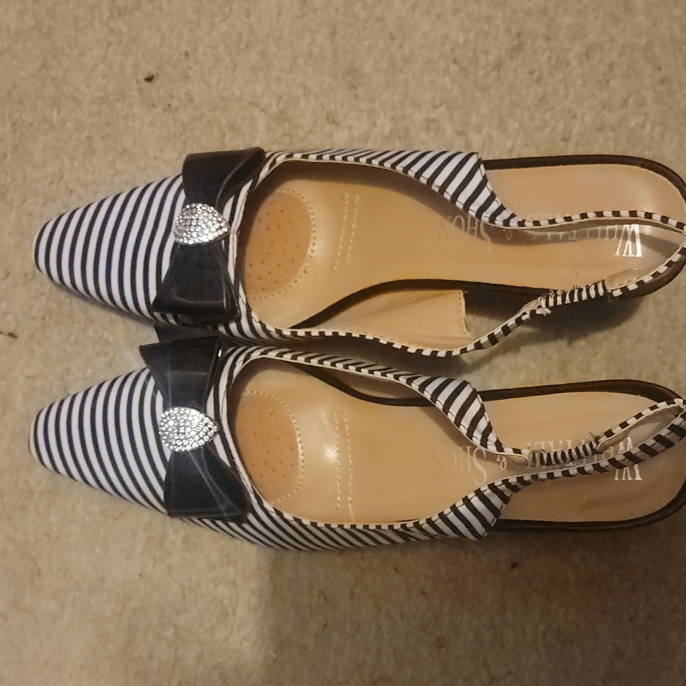 Dress shoes NWOT size 9 black&white